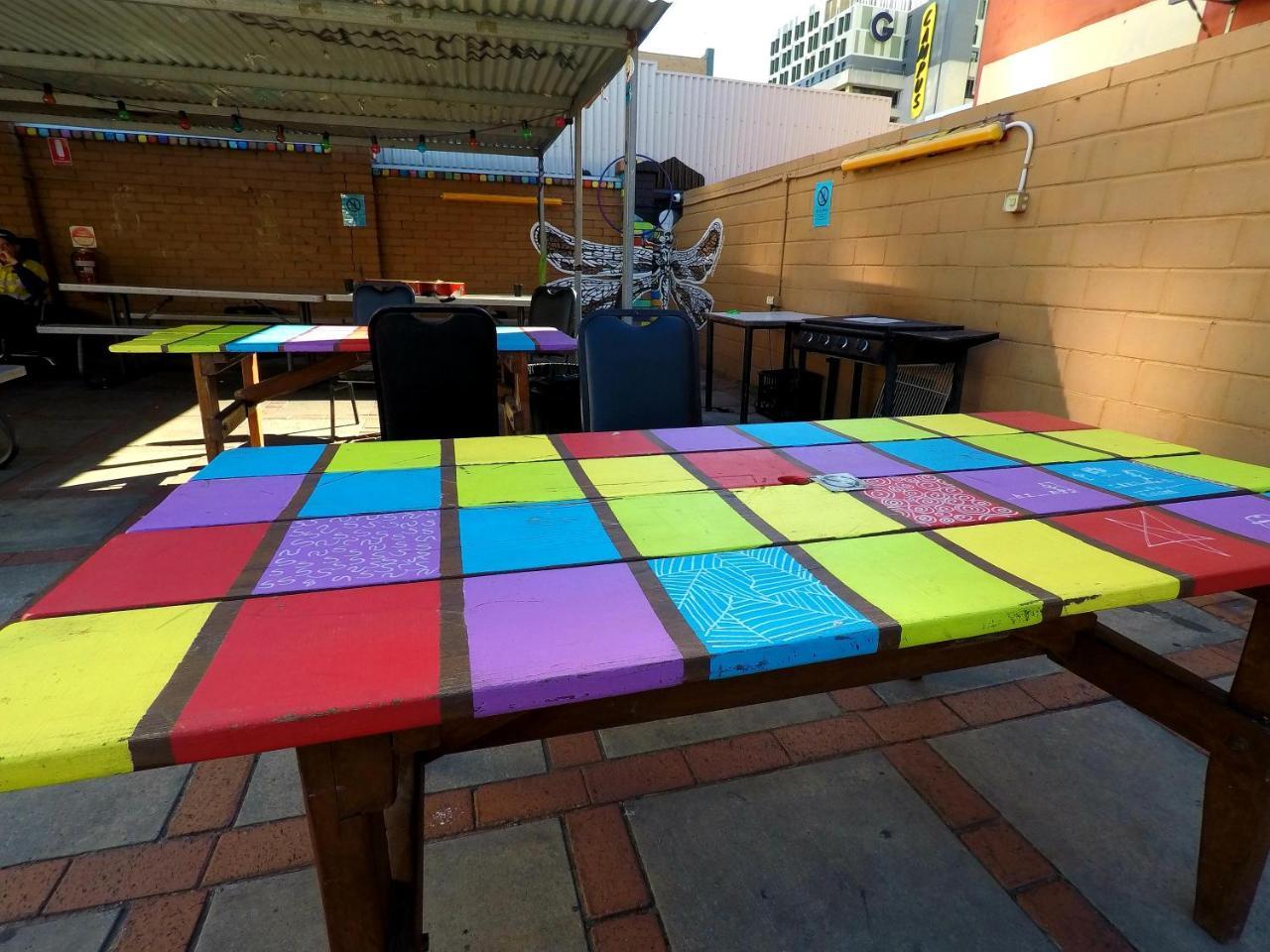 The Hive Hostel - Traveler Friendly, Passport Only Perth Extérieur photo